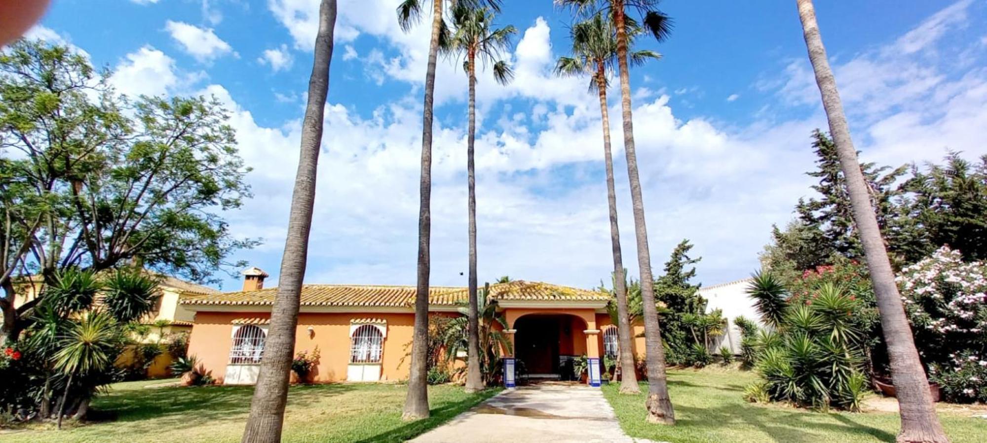Alicia Y Los Quecos Sol Y Golf Casa de Férias Málaga